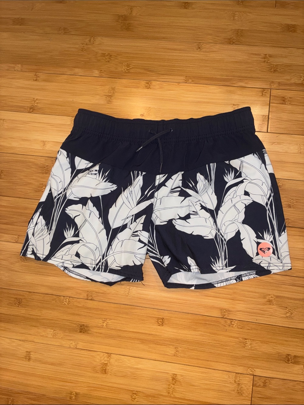 Roxy Medium Floral Print Athletic Shorts with Drawstring EUC